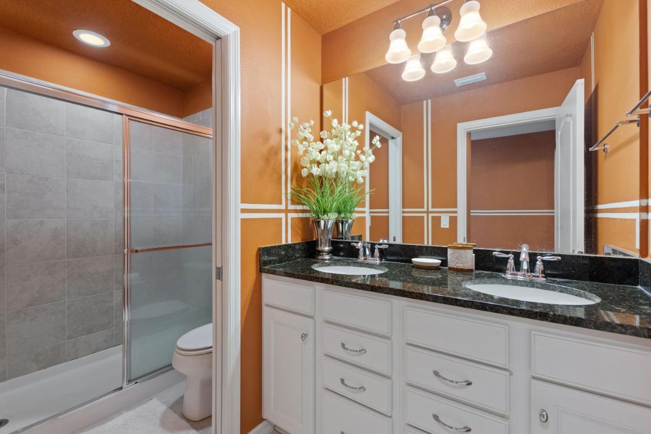 Stylish Cozy Family Getaway With Private Pool And Lake View Kissimmee Kültér fotó