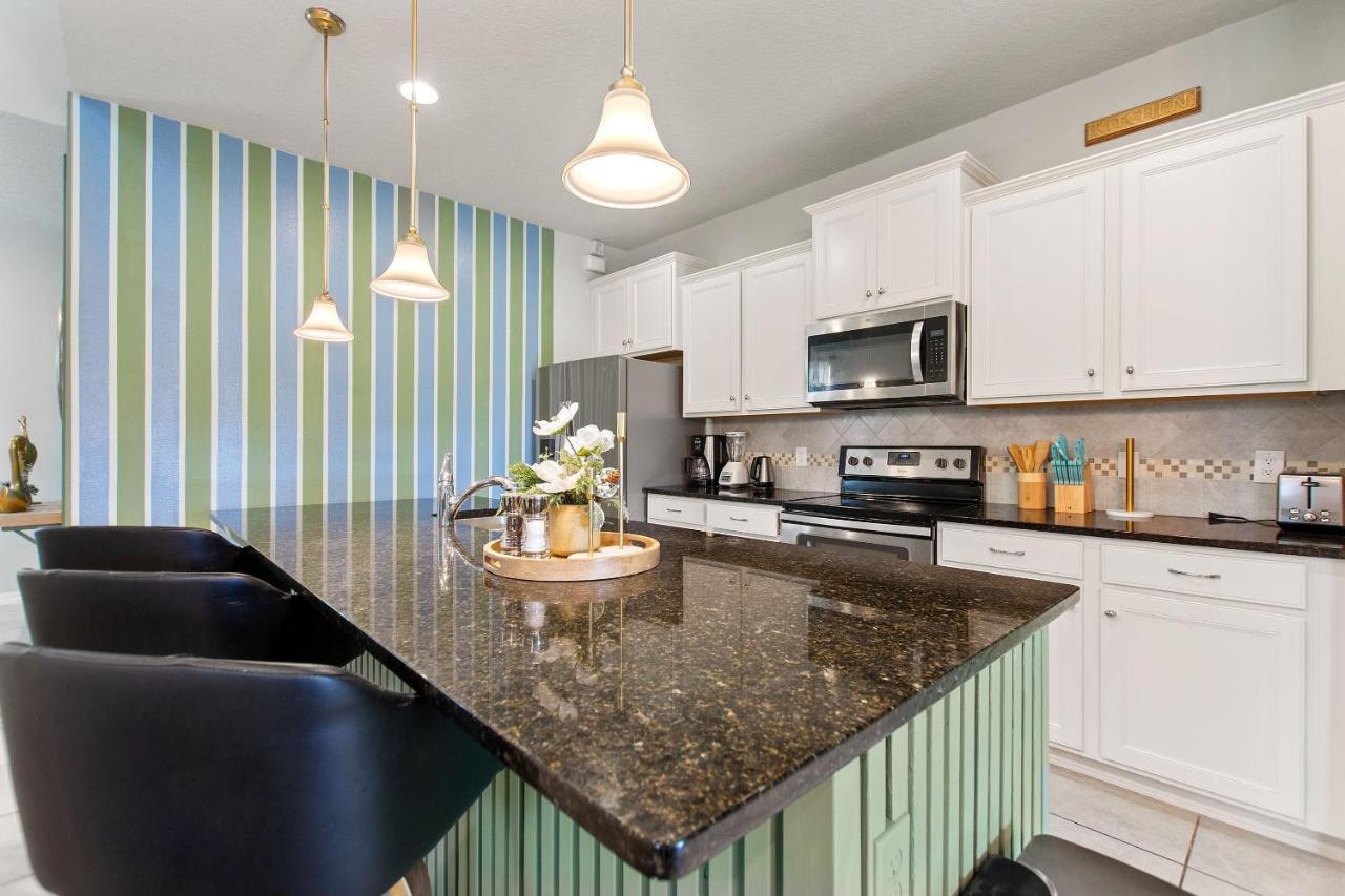 Stylish Cozy Family Getaway With Private Pool And Lake View Kissimmee Kültér fotó