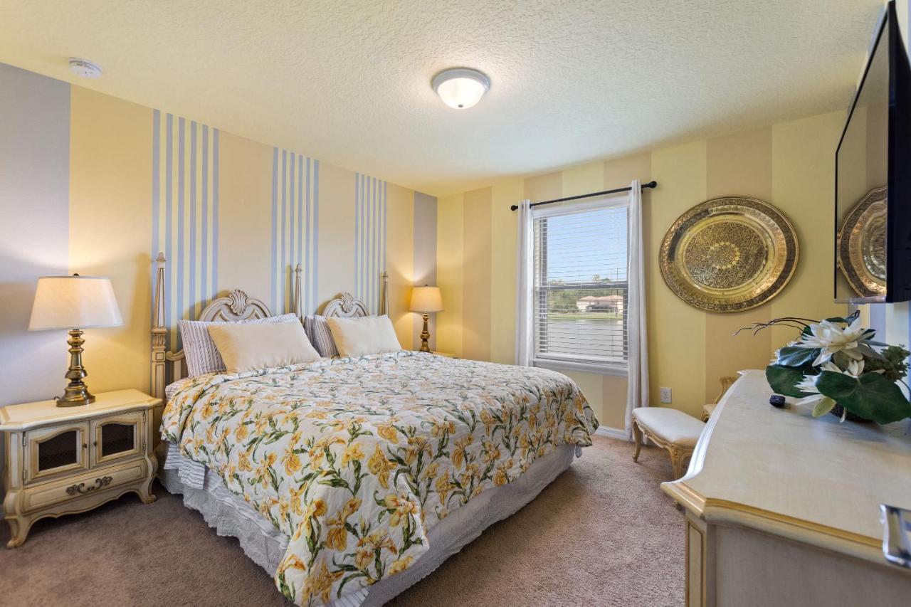 Stylish Cozy Family Getaway With Private Pool And Lake View Kissimmee Kültér fotó